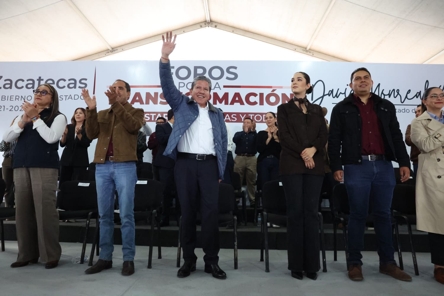 DAVID MONREAL RECIBE PETICIONES CIUDADANAS EN GUADALUPE
