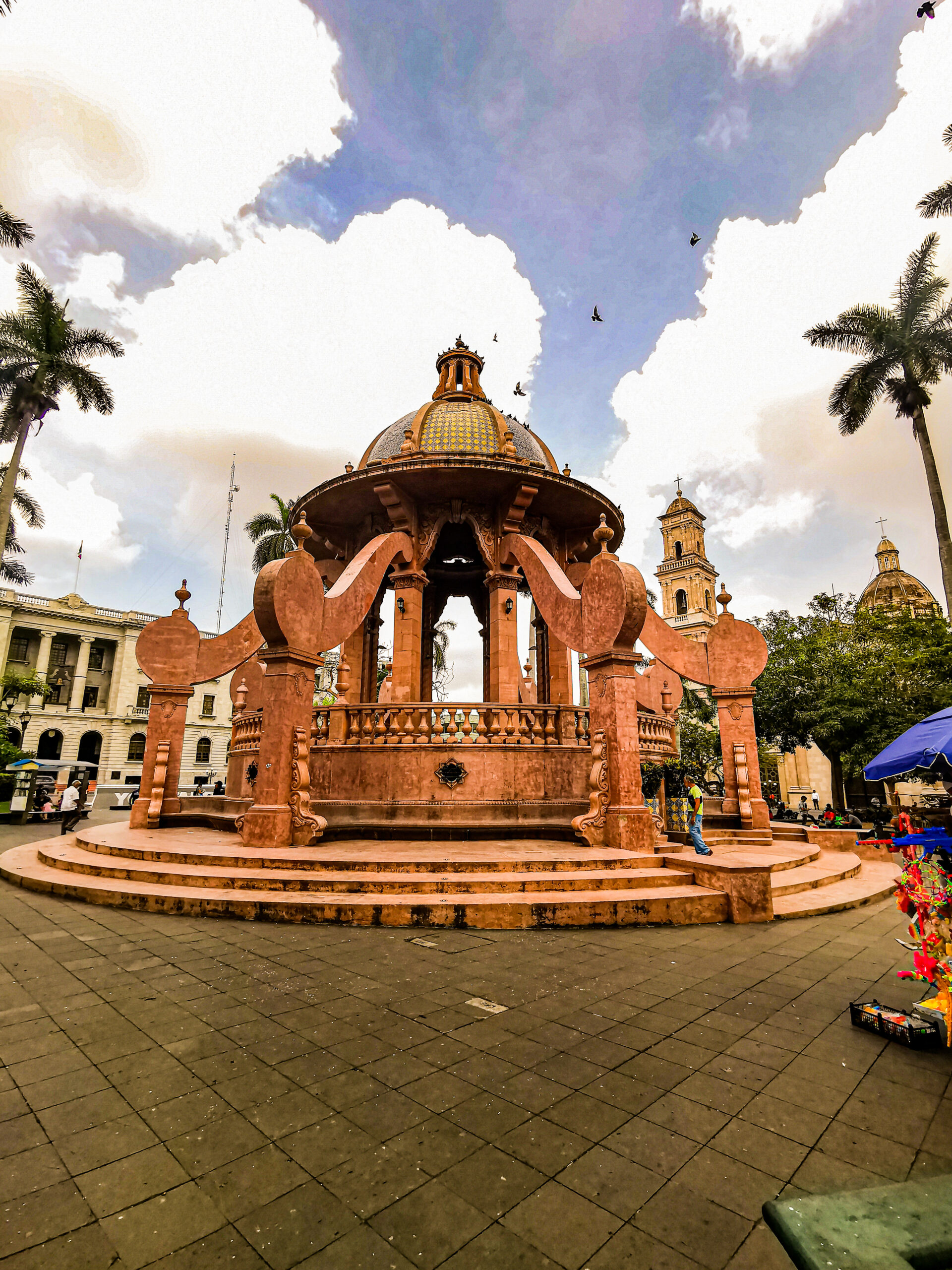 Kiosco Monumental de la Plaza de Armas de Tampico fotografiado el 23 de octubre de 2021