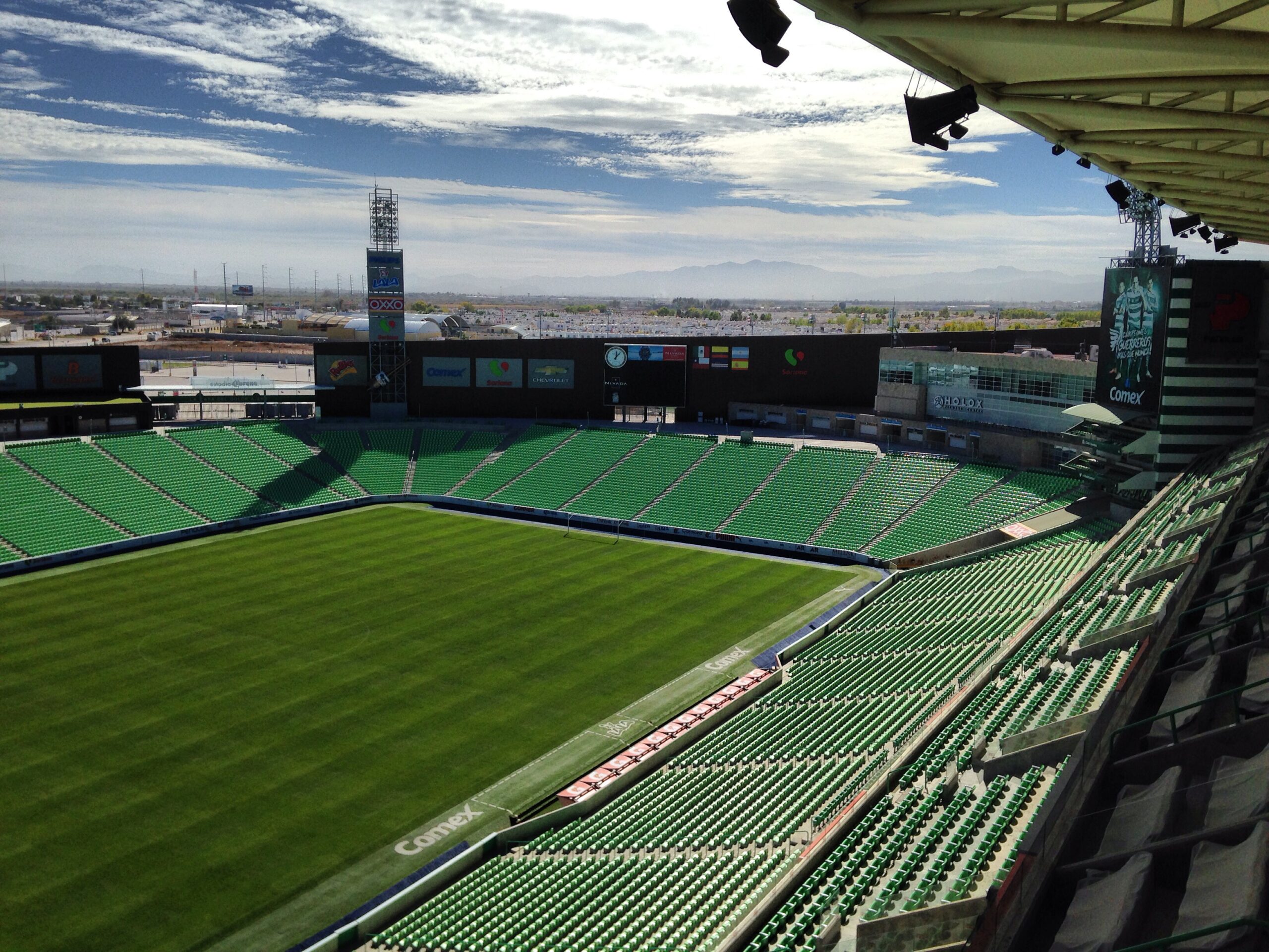 Vista de archivo del Estadio Corona, sin público, fotografiada en diciembre de 2015